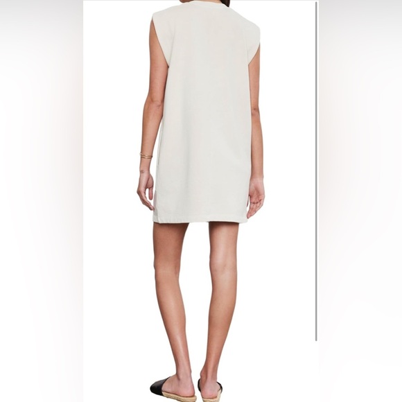 Velvet by Graham & Spencer Adeline Asymmetrical Cream White Sweater Dress Medium - Picture 4 of 13